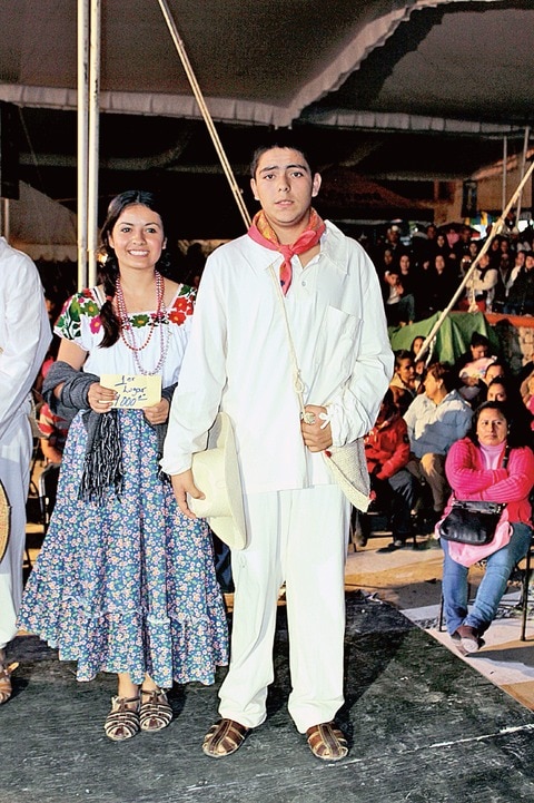 Realizan concurso de Huapango en Landa