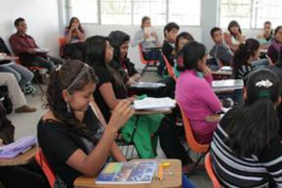 Inician jóvenes vida sexual a menor edad