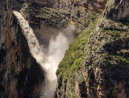 El viernes inicia el desfogue de la presa Zimapán