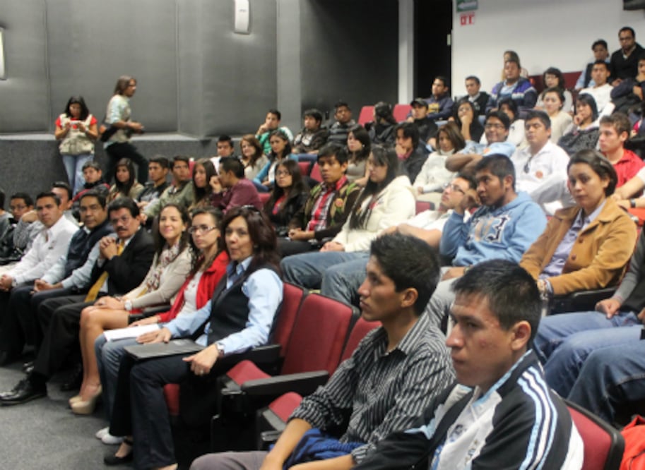 Gira Tu SEJUVE llega a UPQ