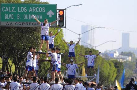 2 mil 600 personas participaron en el desfile del 20 de noviembre en Querétaro