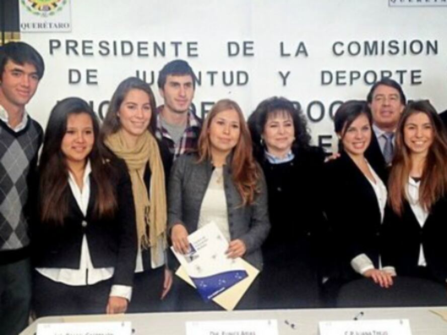 Inicia el Ciclo de Debates