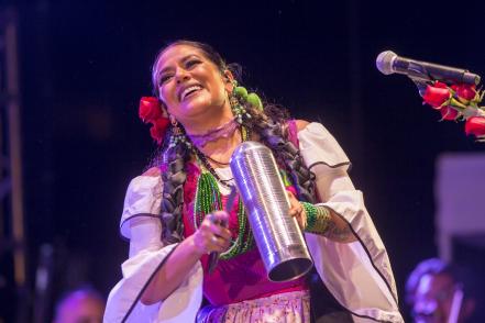 Lila Downs celebra la interculturalidad