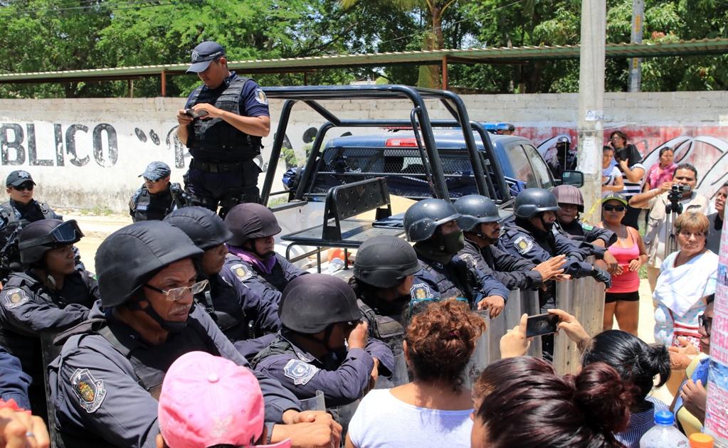 Cesan a director de penal en Acapulco tras riña que dejó 28 muertos