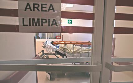 Muere mujer cuando se realizaba la prueba de Covid en Querétaro