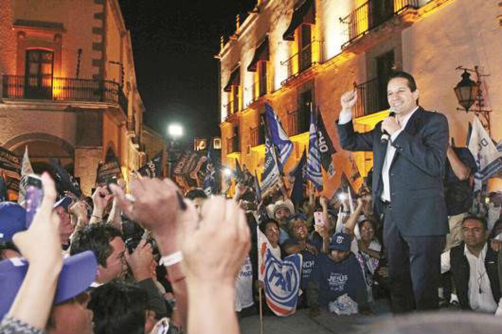 Aventaja Domínguez en PREP