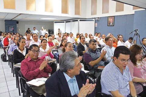 Imparten a maestros del Cobaq conferencias sobre adicciones