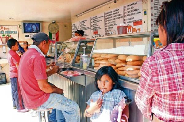 Niegan licencia a mitad de solicitantes