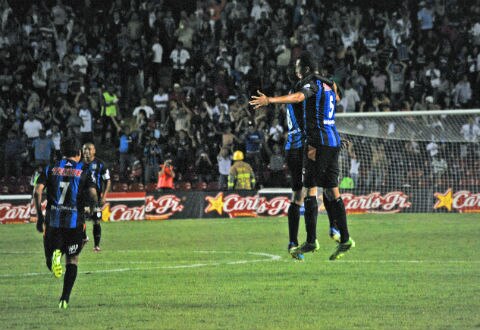 Heroico empate de Gallos Blancos