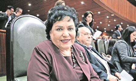 Carmen Salinas está en coma y con respirador artificial