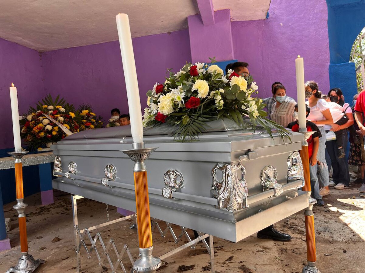 Marcial ya descansa en la Sierra Gorda; murió a bordo del tráiler que trasladaba migrantes en Texas