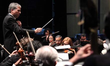 Aplausos para Ludwig Carrasco 