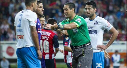 “Urge capacitar a los árbitros”