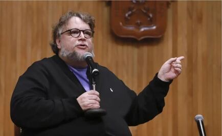 Cervecera recula ante Guillermo del Toro