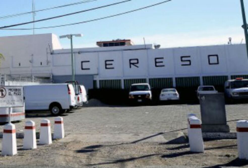 Amplían CERESOS de Querétaro y SJR