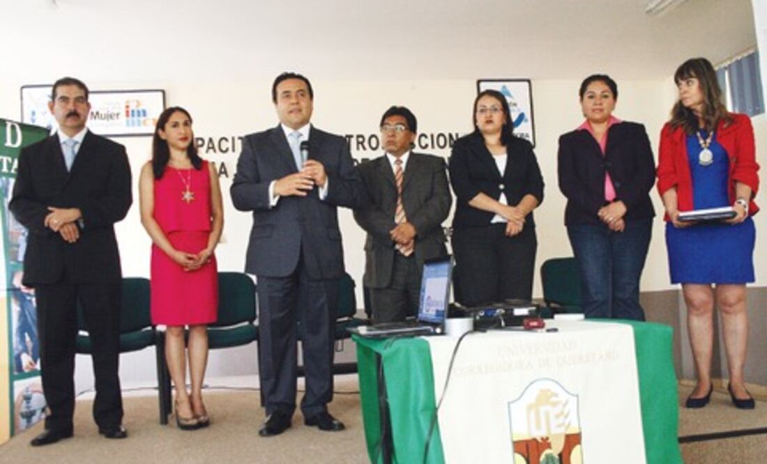 Corregidora capacita sobre delito de trata