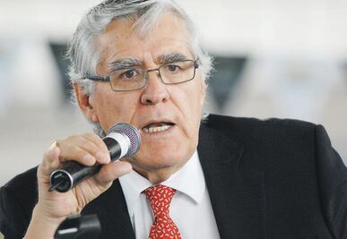 Que se legislen los mandatos: NV