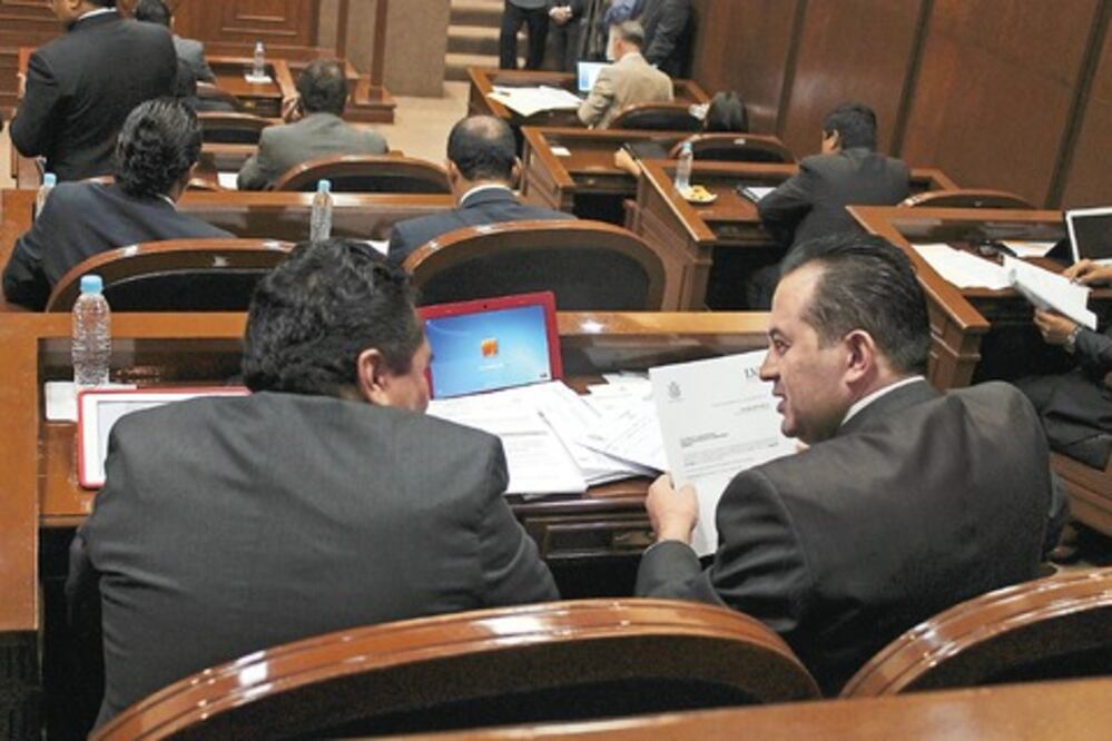 Magistrados deben apegarse a la ley 