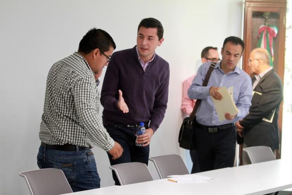 El presidente de la Comisión de Puntos Constitucionales, Héctor Magaña Rentería, comentó que “no es la primera vez en que los municipios no muestran interés en ciertos temas”. La iniciativa será analizada este jueves en el Congreso. (CÉSAR GÓMEZ)