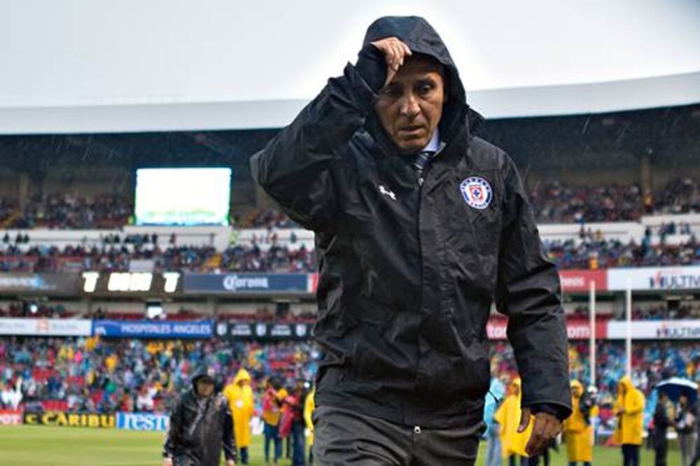 América podría ser el final para Bueno