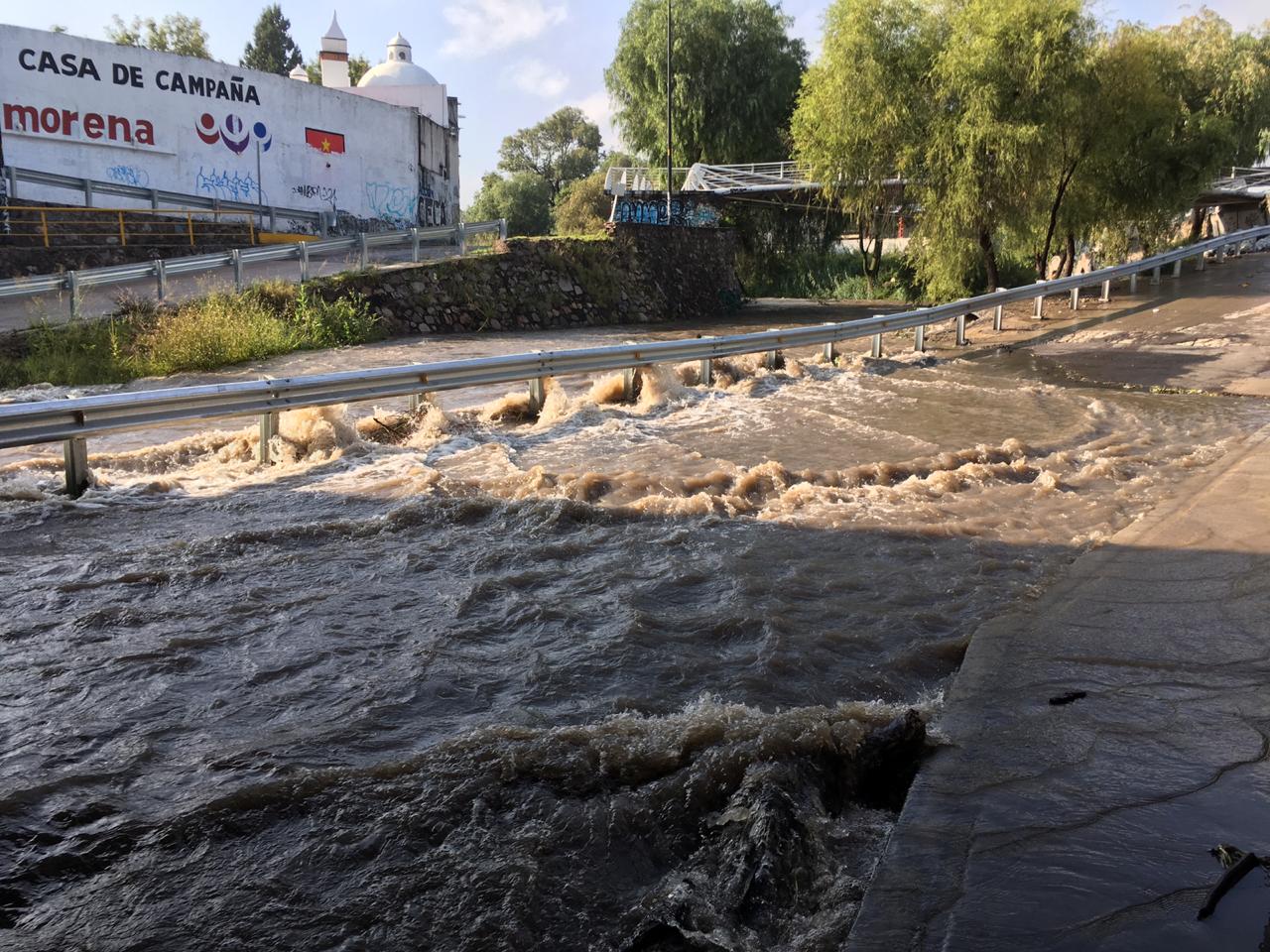 #Avance|Cierran paso a desnivel en El Pueblito