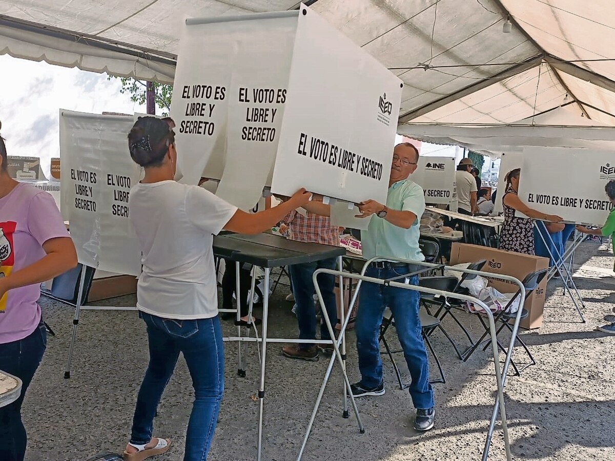 Ausencia de funcionarios complica inicio de la jornada