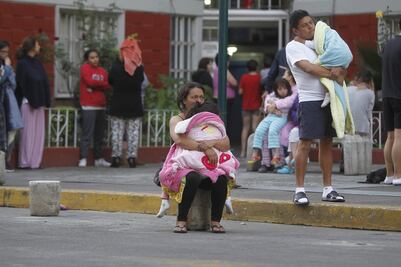 Mueren de infarto dos mujeres en nuevo sismo en Ciudad de México