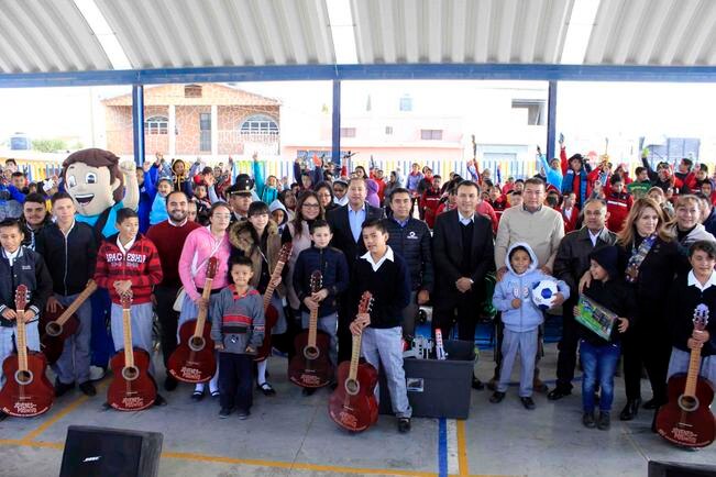 Cambian juguetes bélicos por didácticos