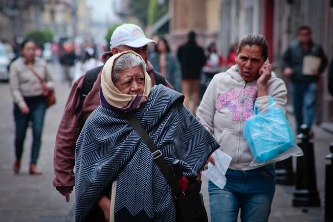 Prevén lluvias ligeras y descenso de la temperatura