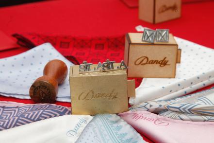 Siéntete Dandy, la elegancia se porta en cada pañuelo
