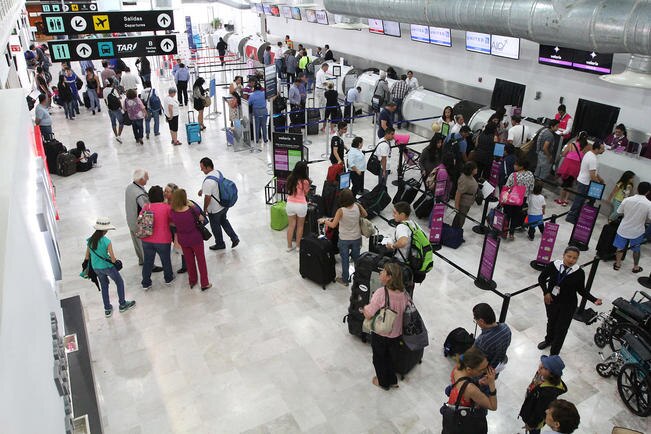 Aumenta 16% número de pasajeros en el AIQ