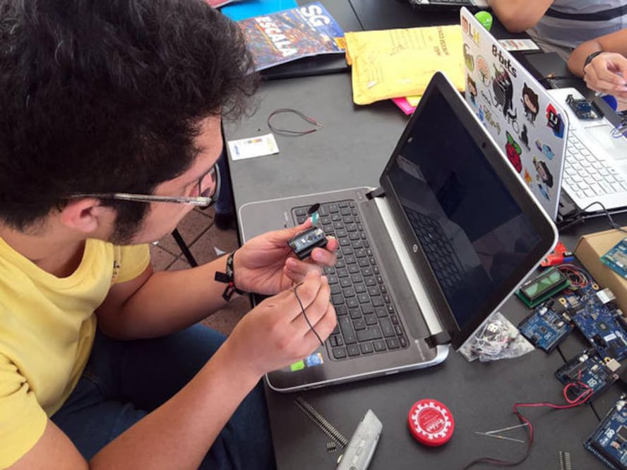 El Hackathon se llevó a cabo en el marco del 30 aniversario de la FiF y es la primera vez que tuvo como sede a la máxima casa de estudios del estado (ESPECIAL)