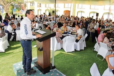 Ofrece apoyo a sector salud