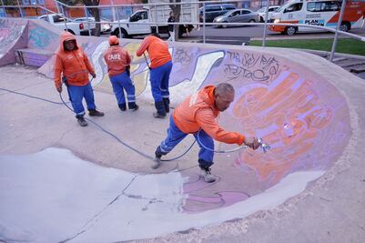 Borran más de 370 mil metros cuadrados de graffiti en el municipio de Querétaro