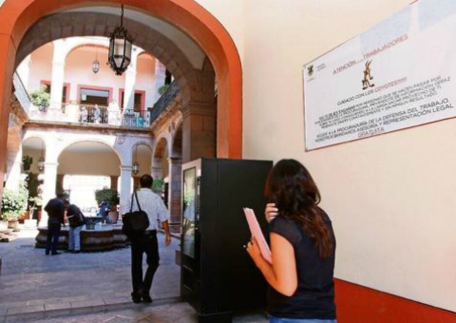 Denuncian 6 mil despidos injustificados