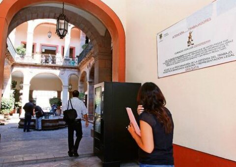 Denuncian 6 mil despidos injustificados