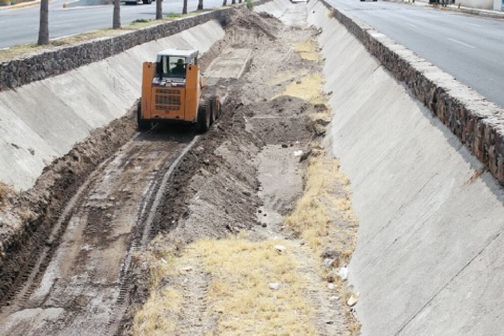 Inicia segunda etapa de limpieza en río