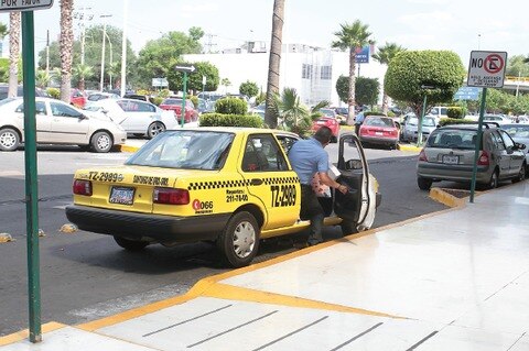 Taxistas realizan hasta “trabajos psicológicos”