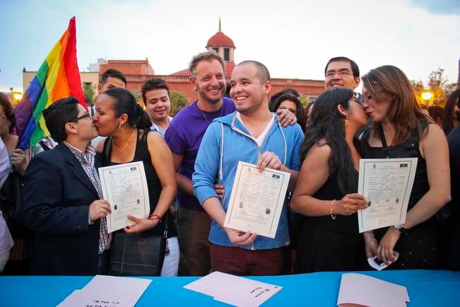 Pide OC que gobiernos respeten matrimonios gay