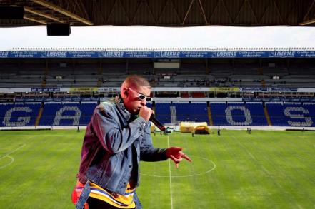 Mira los memes: proponen sedes para el concierto de Bad Bunny en Querétaro