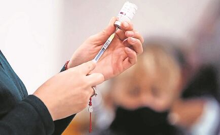 ¿Dónde y cuándo aplicarán el refuerzo a la población de 40 a 49 años en Querétaro?