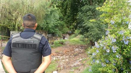Hallan a hombre sin vida en la ribera del río en Corregidora 
