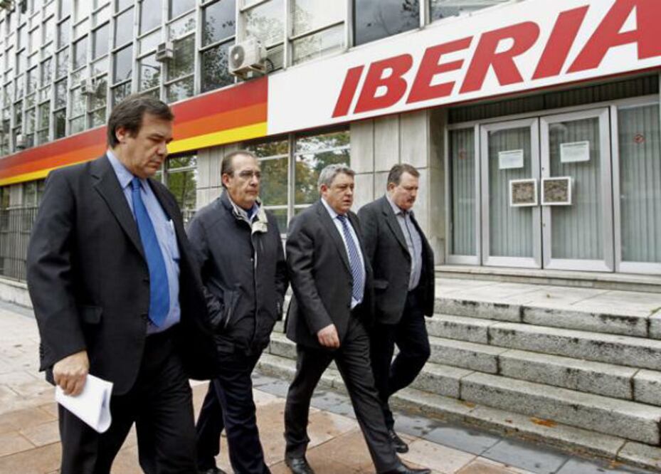 Recortes en Iberia generarán transtornos, dice El País