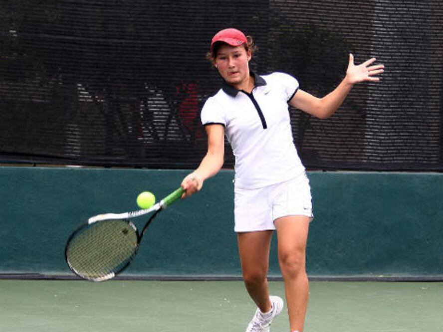 Tenis queretano de oro