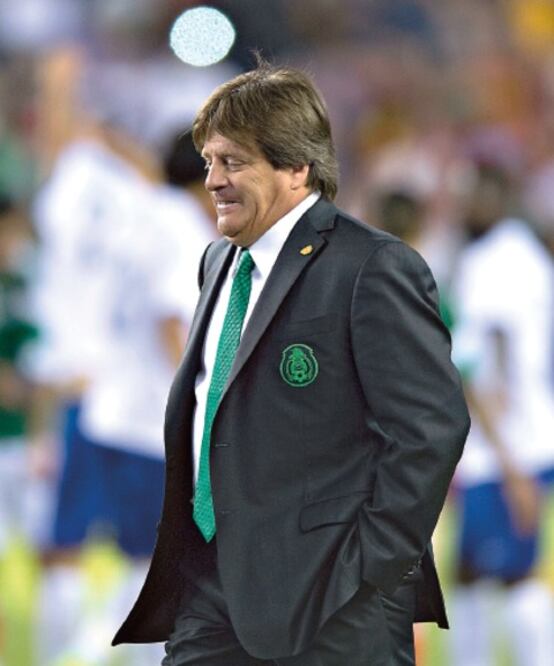 “Por énfasis en definición”