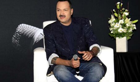 Arrestan al hijo de Pepe Aguilar por tráfico de personas