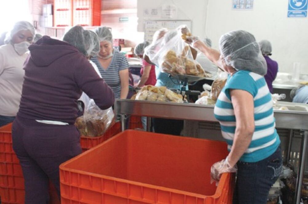  Donó Walmart  300 mdp en 2013