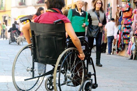 Invierte en planta de sillas de ruedas
