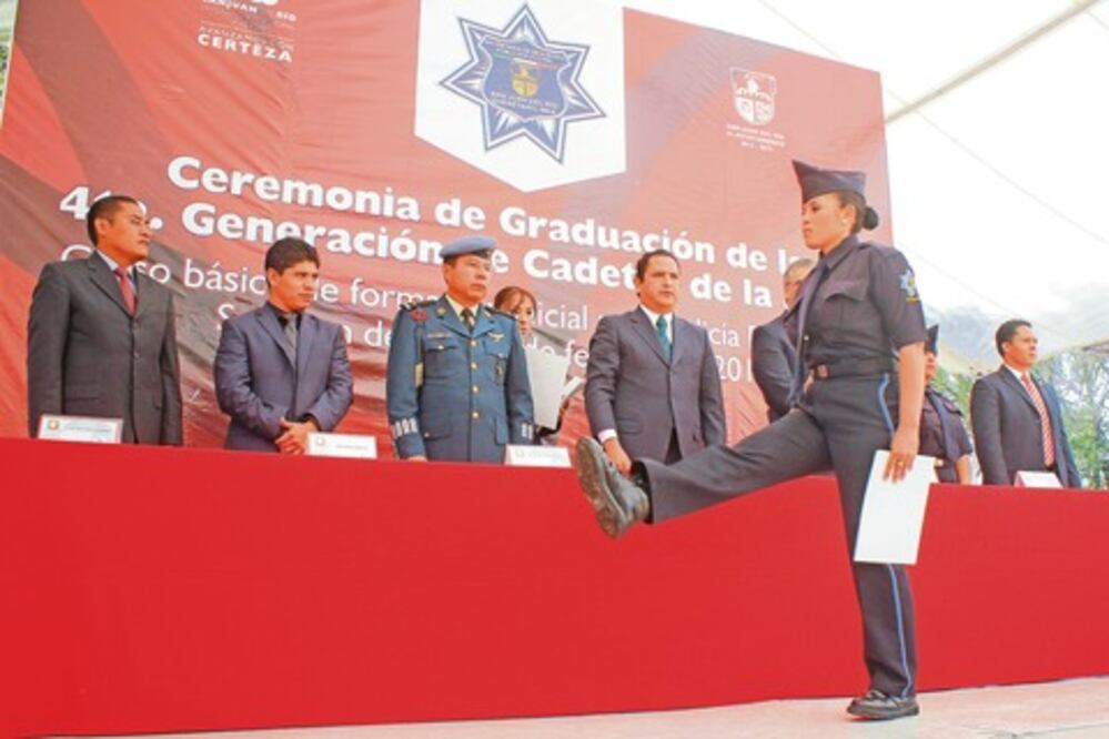 Certifican en SJR a  51 oficiales de policía 