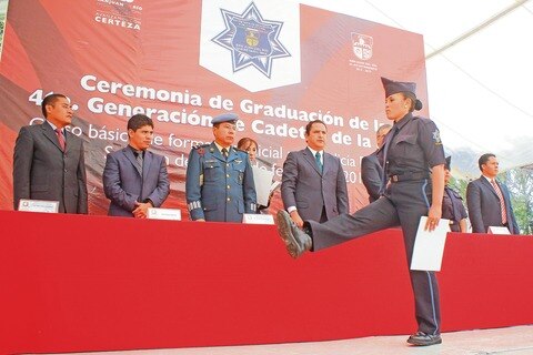 Certifican en SJR a 51 oficiales de policía
